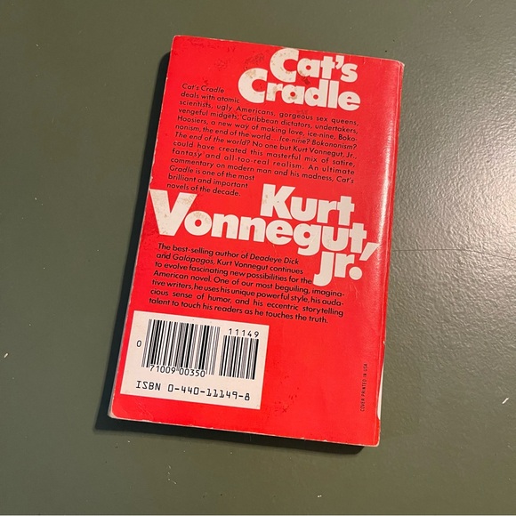 Kurt Vonnegut Book Set - Picture 6 of 10